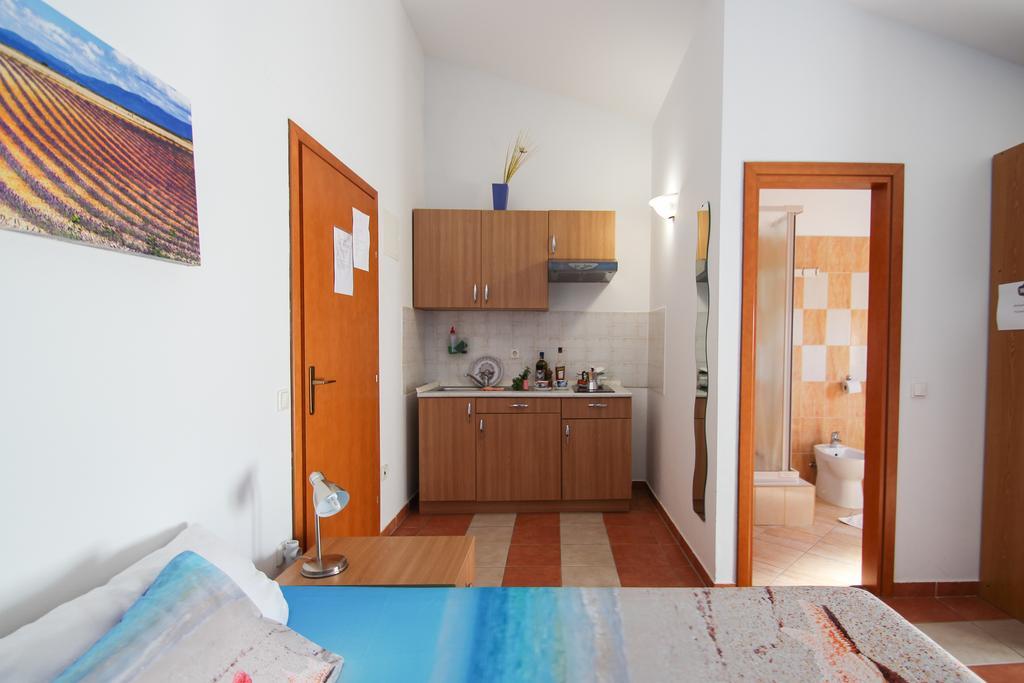 Apartments Miani Novigrad Istria Eksteriør bilde
