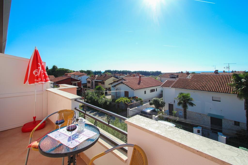 Apartments Miani Novigrad Istria Eksteriør bilde