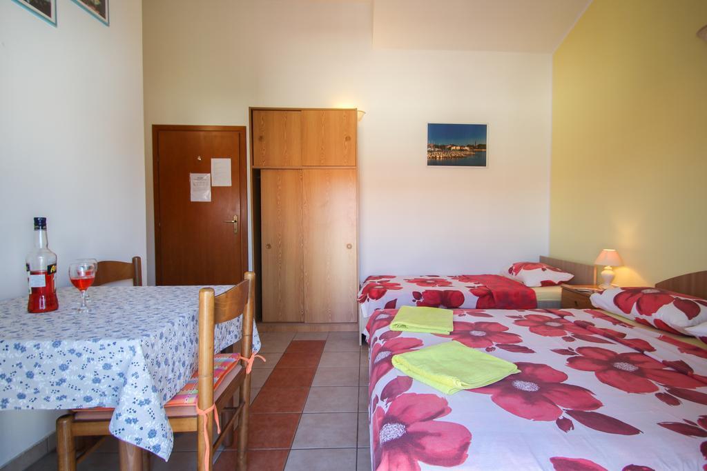 Apartments Miani Novigrad Istria Eksteriør bilde