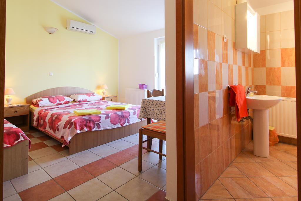 Apartments Miani Novigrad Istria Eksteriør bilde